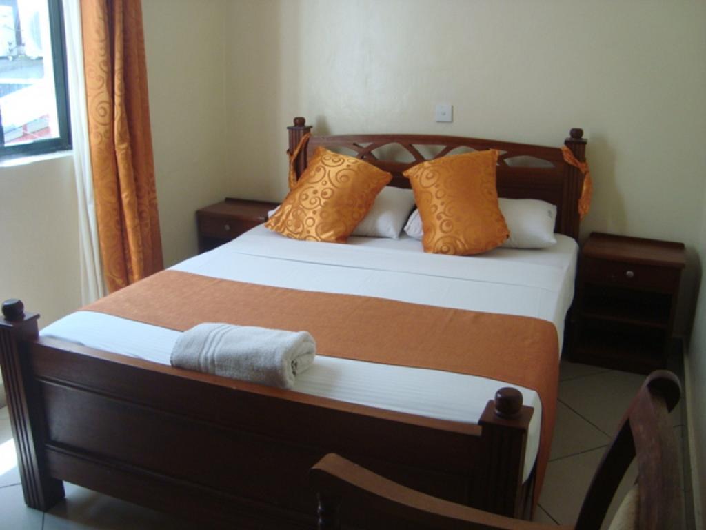 Regency Park Hotel Mombaça Quarto foto